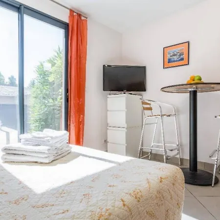 Pied A Terre En Bed & Breakfast
